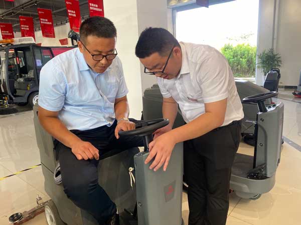 揚子清潔設備維護保養方式方法