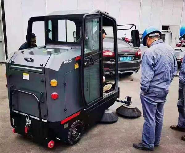 電動環衛掃地車優勢體現在哪里？值得買嗎？